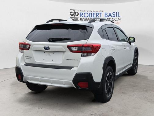 Crystal White Pearl 2021 Subaru Crosstrek Premium