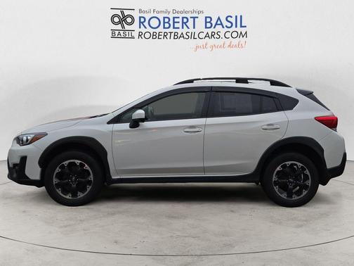 Crystal White Pearl 2021 Subaru Crosstrek Premium