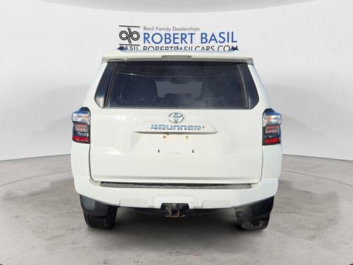 Super White 2019 Toyota 4Runner SR5