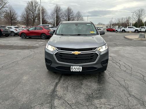 Satin Steel Metallic 2021 Chevrolet Traverse LS