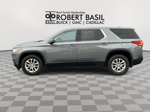 Satin Steel Metallic 2021 Chevrolet Traverse LS