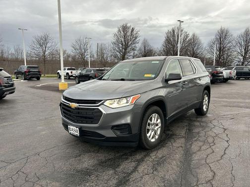 Satin Steel Metallic 2021 Chevrolet Traverse LS