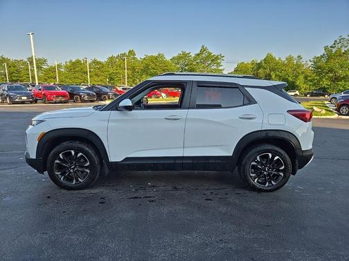 Summit White 2021 Chevrolet Trailblazer LT
