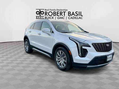 Crystal White Tricoat 2020 Cadillac XT4 Premium Luxury