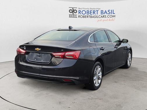 2022 Chevrolet Malibu FWD LT