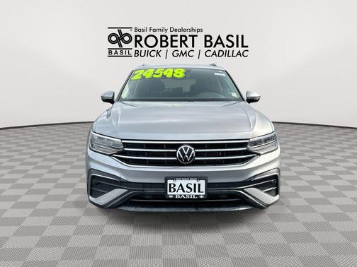 Silver Metallic 2022 Volkswagen Tiguan 2.0T SE 4MOTION