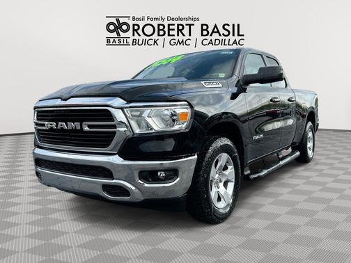 Diamond Black Crystal Pearlcoat 2019 RAM 1500 Big Horn