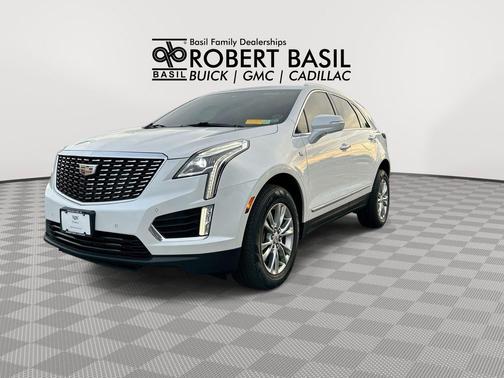 Crystal White Tricoat 2020 Cadillac XT5 Premium Luxury