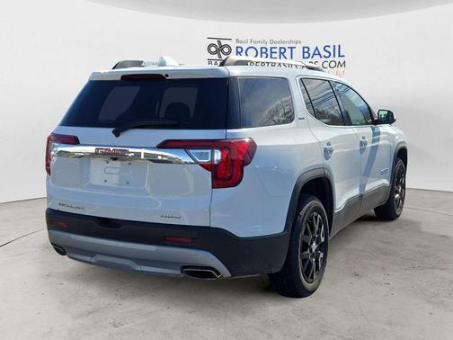 2023 GMC Acadia AWD SLT