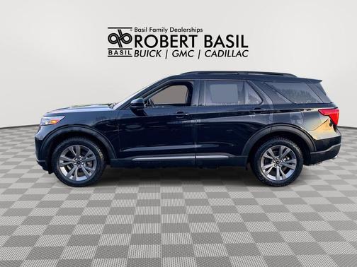 Agate Black Metallic 2022 Ford Explorer XLT