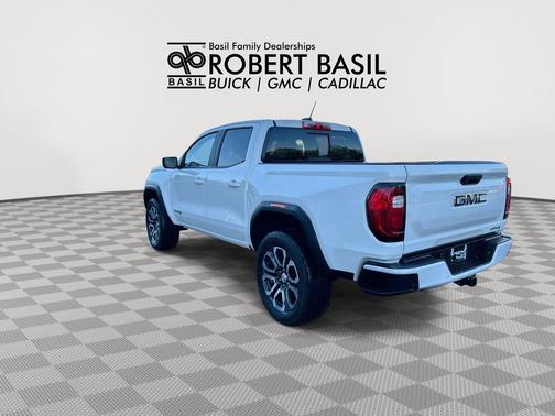 Summit White 2023 GMC Canyon AT4