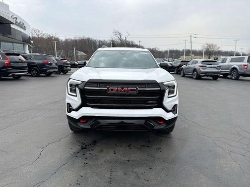 Summit White 2026 GMC Terrain AWD AT4