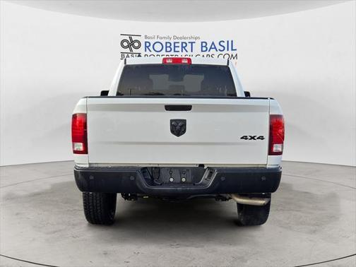 2022 RAM 1500 Classic Warlock Quad Cab 4x4 6'4' Box