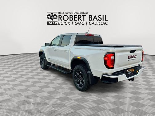 Summit White 2025 GMC Canyon Elevation