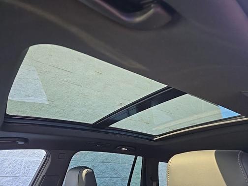 Argent Silver Metallic 2024 Cadillac XT6 Premium Luxury AWD
