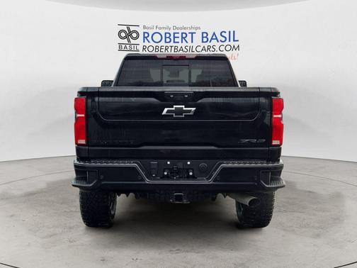 2025 Chevrolet Silverado 2500 4WD Crew Cab Standard Bed ZR2