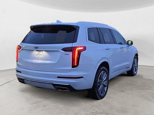 2023 Cadillac XT6 Premium Luxury AWD