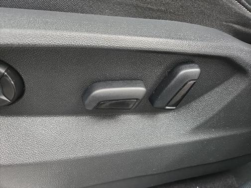 2022 Volkswagen Atlas 3.6L SE w/Technology