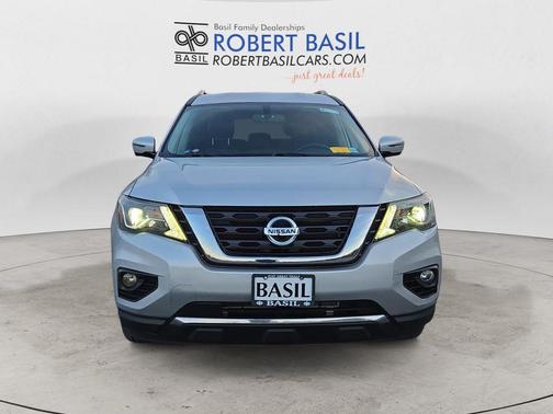 2019 Nissan Pathfinder SL