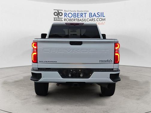 2022 Chevrolet Silverado 2500 High Country