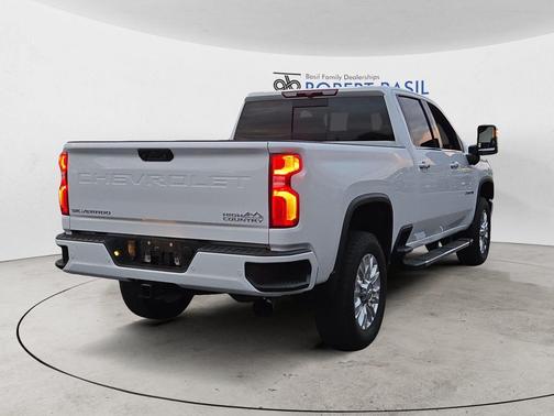 2022 Chevrolet Silverado 2500 High Country