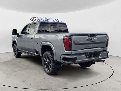 2025 GMC Sierra 2500 AT4