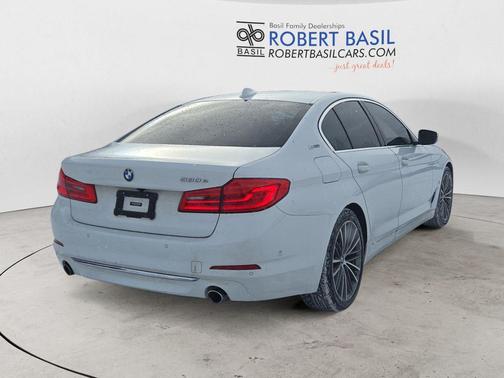 2019 BMW 530e xDrive iPerformance