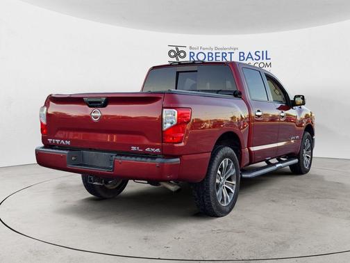 2018 Nissan Titan SL