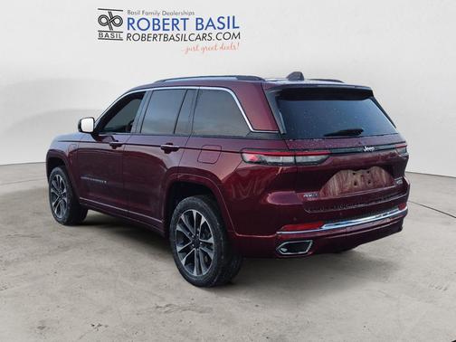 2022 Jeep Grand Cherokee 4xe Overland