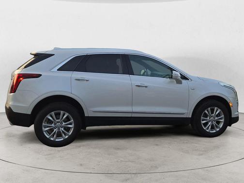 2023 Cadillac XT5 Luxury