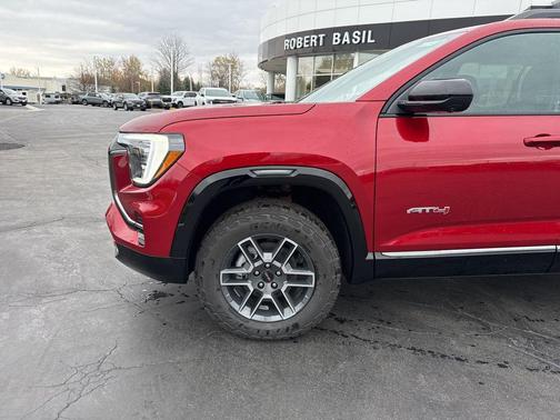 2026 GMC Terrain AWD AT4