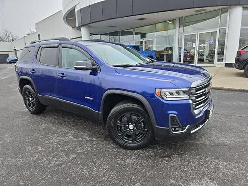 2023 GMC Acadia AWD AT4