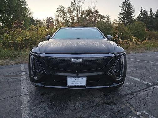 Stellar Black Metallic 2025 Cadillac LYRIQ Sport