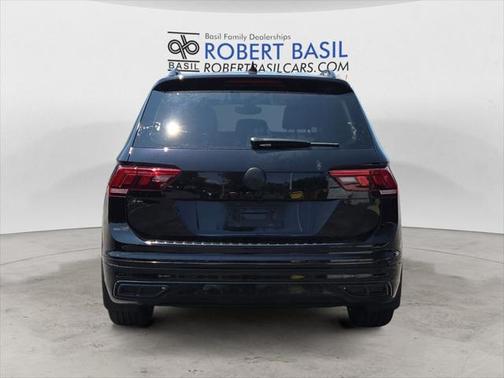 2023 Volkswagen Tiguan 2.0T SEL R-Line 4MOTION