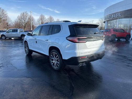 2026 GMC Acadia Denali