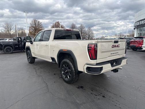 2026 GMC Sierra 2500 AT4
