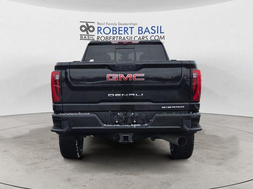 2024 GMC Sierra 2500 Denali