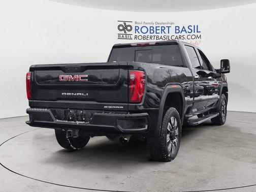 2024 GMC Sierra 2500 Denali