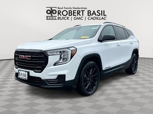 Summit White 2023 GMC Terrain SLE