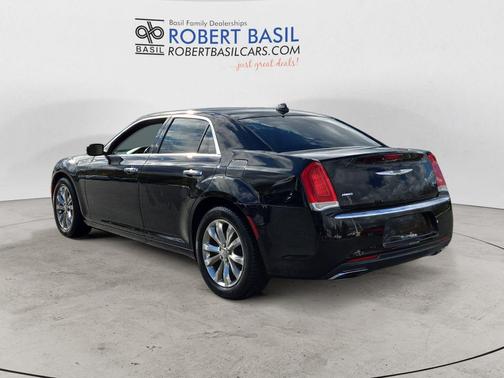 2018 Chrysler 300 Limited