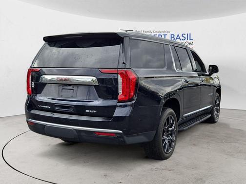 2021 GMC Yukon XL SLT