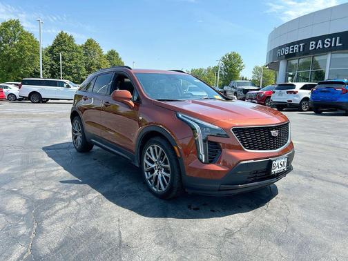 Autumn Metallic 2019 Cadillac XT4 Sport