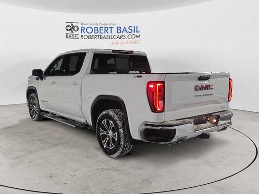 2024 GMC Sierra 1500 SLE