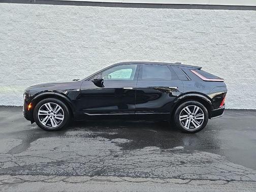 Stellar Black Metallic 2024 Cadillac LYRIQ Tech