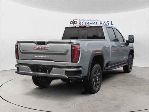 2024 GMC Sierra 2500 AT4