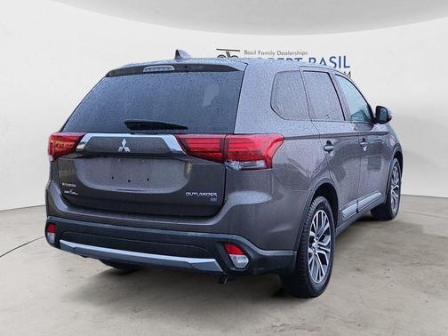 2018 Mitsubishi Outlander SE