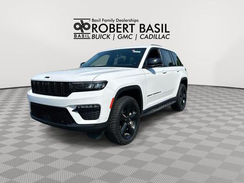 Bright White Clearcoat 2024 Jeep Grand Cherokee Limited