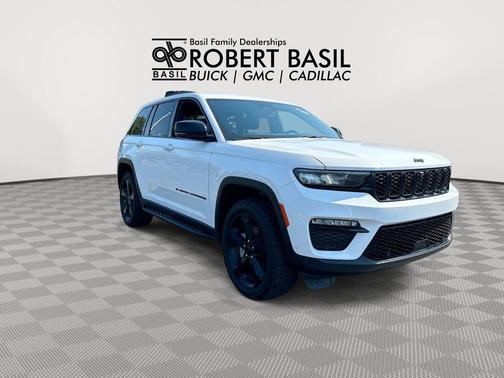 Bright White Clearcoat 2024 Jeep Grand Cherokee Limited