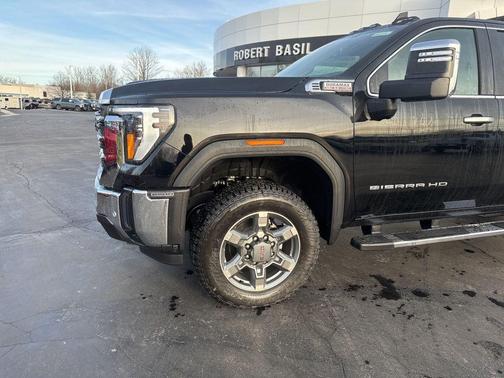 2026 GMC Sierra 2500 SLT