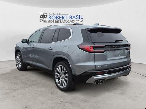 2025 GMC Acadia Denali